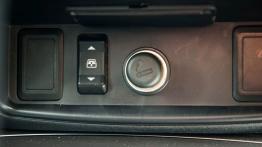 Mitsubishi L200 IV Facelifting - galeria redakcyjna - konsola środkowa