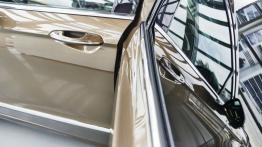 Ford Vignale Mondeo Sedan (2015) - bok - inne ujęcie