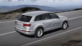 Audi Q7 II e-tron 2.0 TFSI quattro (2016) - widok z góry