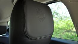 Lancia Delta III Hatchback 1.9 Twinturbo MultiJet 190KM - galeria redakcyjna - zagłówek na fotelu ki