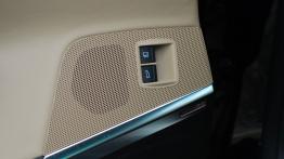 Volkswagen CC Coupe 3.6 V6 300KM - galeria redakcyjna - sterowanie w drzwiach