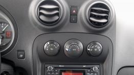 Mercedes Citan - galeria redakcyjna - konsola środkowa