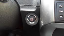Toyota Verso Facelifting 2.0 D-4D 124KM - galeria redakcyjna (3) - przycisk do uruchamiania silnika