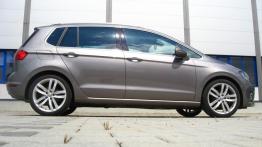 Volkswagen Golf VII Sportsvan - galeria redakcyjna - prawy bok