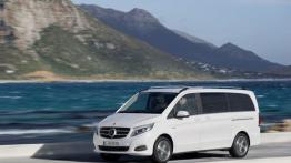 Mercedes klasy V (2014) - lewy bok