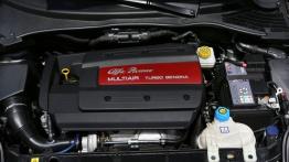 Alfa Romeo MiTo Quadrifoglio Verde 2014 - silnik