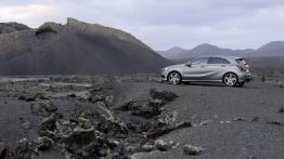 Mercedes A 250 Sport (W176) 2012 - lewy bok