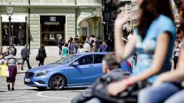 Mercedes A 200 (W176) 2012 - lewy bok