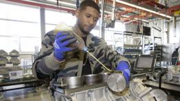 Mercedes A45 AMG (2013) - taśma produkcyjna