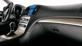Infiniti G37 Sedan - pełny panel przedni