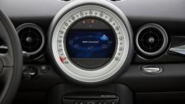 Mini Clubman Cooper Facelifting - radio/cd/panel lcd