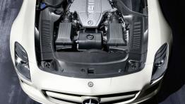 Mercedes SLS AMG Roadster 2012 - silnik