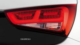 Audi A1 Quattro - prawy tylny reflektor - włączony