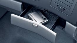 Ssangyong Rodius 2007 - schowek przedni otwarty