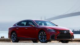 Samuraj w smokingu – nowy Lexus LS 500