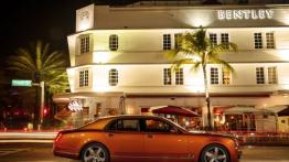 Bentley Mulsanne Speed (2015) - prawy bok