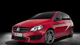 Mercedes B 250 4MATIC (W 246) Facelifting - przód - reflektory włączone