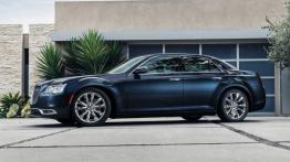 Chrysler 300C Platinum 2015 - lewy bok