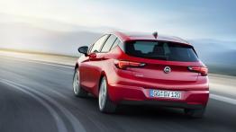 Opel Astra K Hatchback 5d (2016) - widok z tyłu