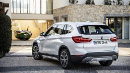 BMW X1 II xDrive20d (2016) - widok z tyłu