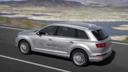 Audi Q7 II e-tron 2.0 TFSI quattro (2016) - widok z góry