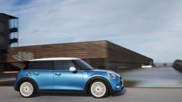 Mini Cooper S 2014 - wersja 5-drzwiowa - prawy bok