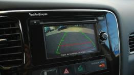 Mitsubishi Outlander III Facelifting - galeria redakcyjna - ekran systemu multimedialnego