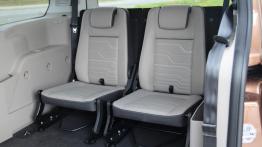 Ford Grand Tourneo Connect 1.6 TDCi - galeria redakcyjna - tylna kanapa