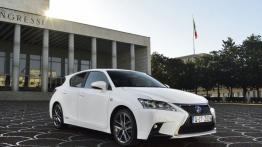 Lexus CT 200h Facelifting (2014) - prawy bok