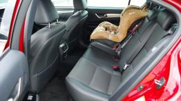 Lexus GS IV 250 209KM - galeria redakcyjna (2) - tylna kanapa
