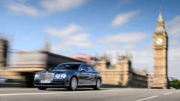 Bentley Flying Spur V8 (2014) - widok z przodu