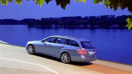 Mercedes E 350 CDI 4MATIC W212 kombi - lewy bok