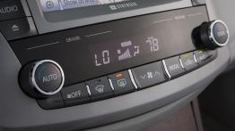 Toyota Avalon 2010 - inny element panelu przedniego