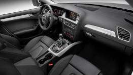 Audi A4 Allroad - pełny panel przedni