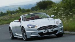 Aston Martin DBS Volante - widok z przodu