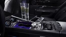 Jaguar XJ Ultimate - podłokietnik tylny
