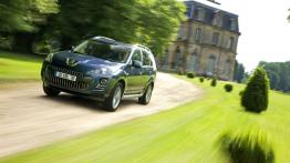 Peugeot 4007 - przód - reflektory wyłączone