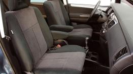 Mazda MPV - widok ogólny wnętrza z przodu