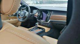 Volvo V90 D5 Inscription – atak z Północy