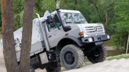 Gdzie diabeł nie może tam ... Unimoga pośle
