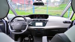 Citroen Grand C4 SpaceTourer 2.0 BlueHDi 163 KM - galeria redakcyjna - widok ogólny wn?trza z przodu