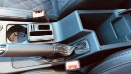 Skoda Octavia RS 245 - galeria redakcyjna - tunel ?rodkowy mi?dzy fotelami