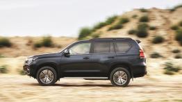 Toyota Land Cruiser (2017) - lewy bok