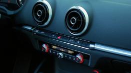 Audi A3 8V Cabriolet 1.8 TFSI 180KM - galeria redakcyjna - konsola środkowa