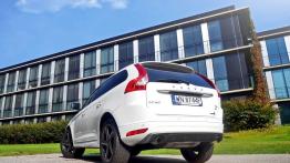 Volvo XC60 Facelifting 3.0 T6 304KM - galeria redakcyjna - widok z tyłu