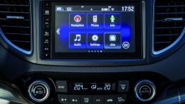 Honda CR-V IV Facelifting (2015) - ekran systemu multimedialnego