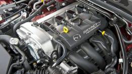 Mazda MX-5 IV Soul Red (2015) - silnik