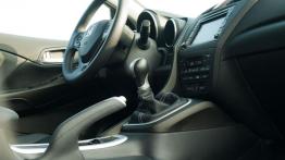 Honda Civic IX Hatchback 5d 1.8 i-VTEC 142KM - galeria redakcyjna - widok ogólny wnętrza z przodu