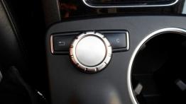 Mercedes GLK Off-roader Facelifting 350 CDI BlueEFFICIENCY 265KM - galeria redakcyjna - tunel środko