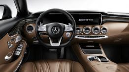 Mercedes S65 AMG Coupe (2014) - kokpit
